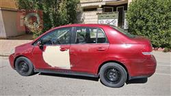 نيسان فيرسا